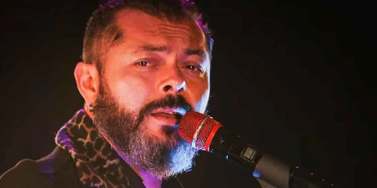 Édgar Oceransky reabre su corazón en Puebla con “Volver a abrir la puerta”