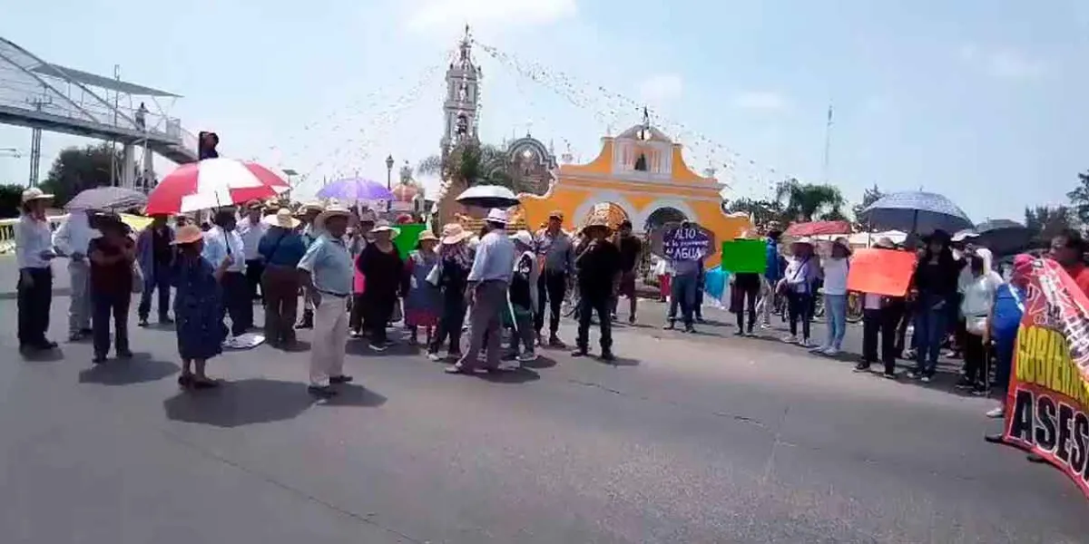 Comunidades originarias liberan la federal a Atlixco tras largo dialogo 