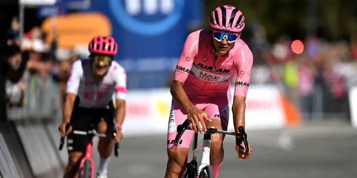Del Toro pierde el liderato pero asegura histórico podio para México en el Giro