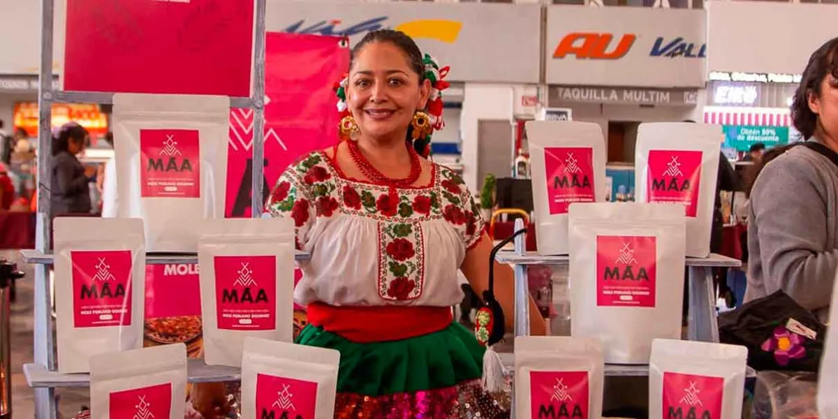 Gobierno de la Ciudad y Fundación ADO inauguran Mercadito Artesanal en la CAPU