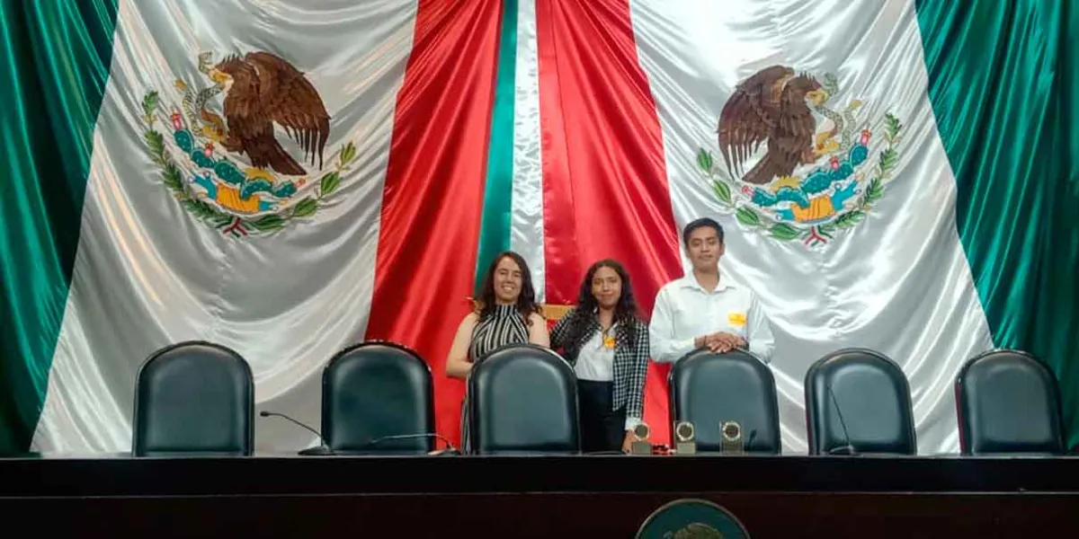 Durante el Foro Nacional IMPACTA 2025, en el que participaron estudiantes BUAP y la doctora Patricia Mendoza de la FCFM