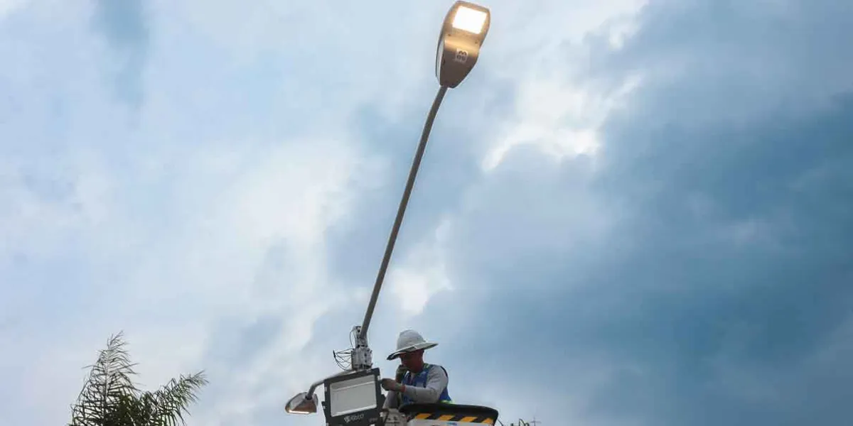 Con Puebla Brilla se iluminó San Miguel Canoa con tecnología LED