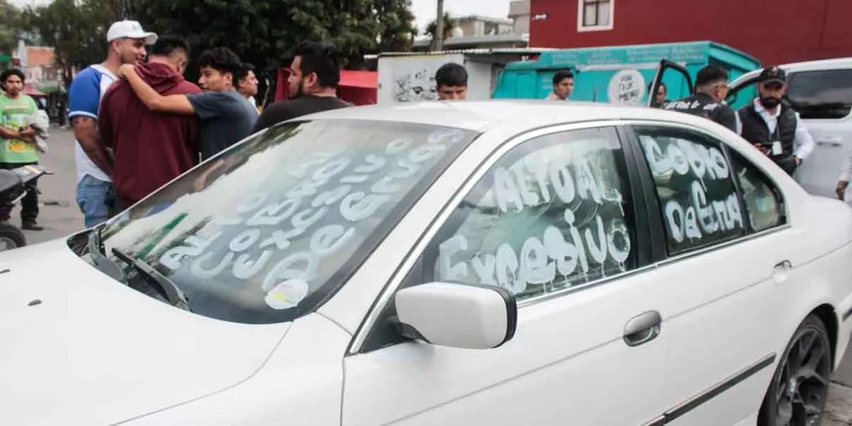 Otro bloqueo más en la capital por alto cobro del servicio de grúa