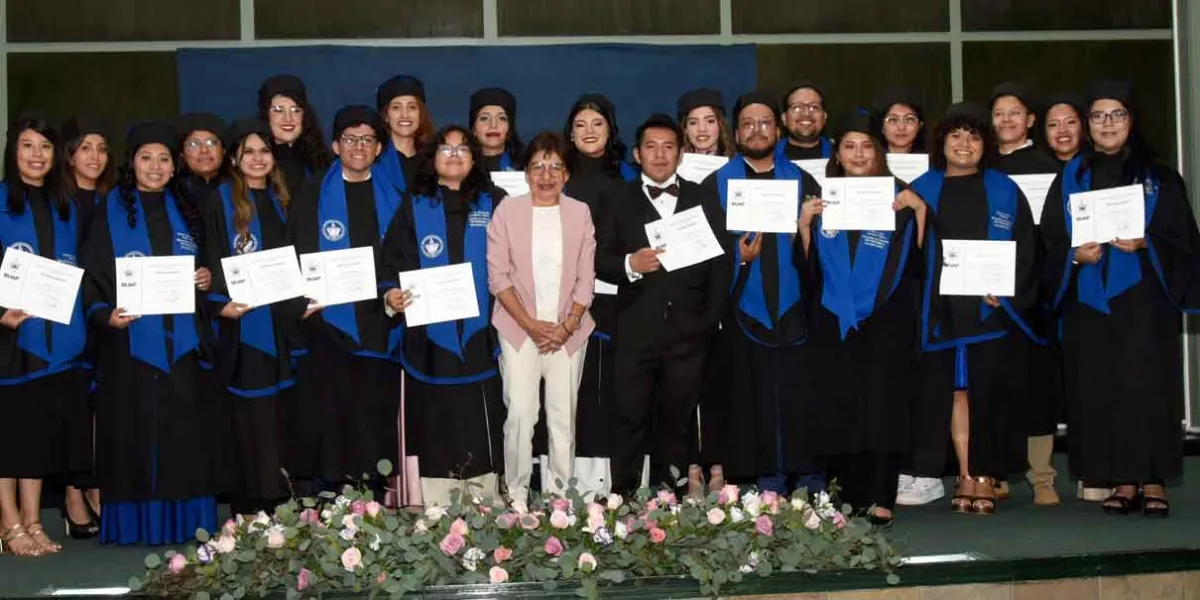 Preside Rectora Lilia Cedillo ceremonias de graduación
