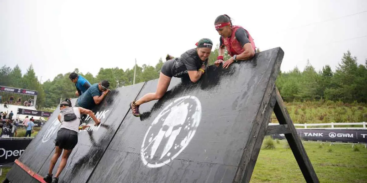 Turismo deportivo en Puebla crece con el Spartan National Series en Piedras Encimadas
