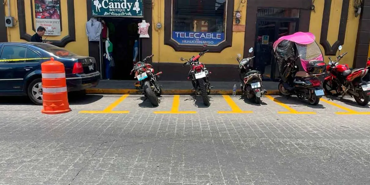  Trabajos de mejoramiento de cajones de estacionamiento en Huauchinango 