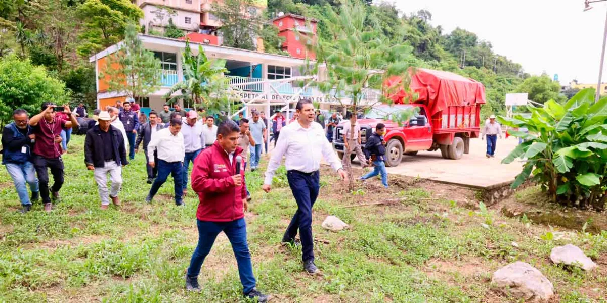 Armenta anunció construcción de Universidad Nacional Rosario Castellanos en Eloxochitlán
