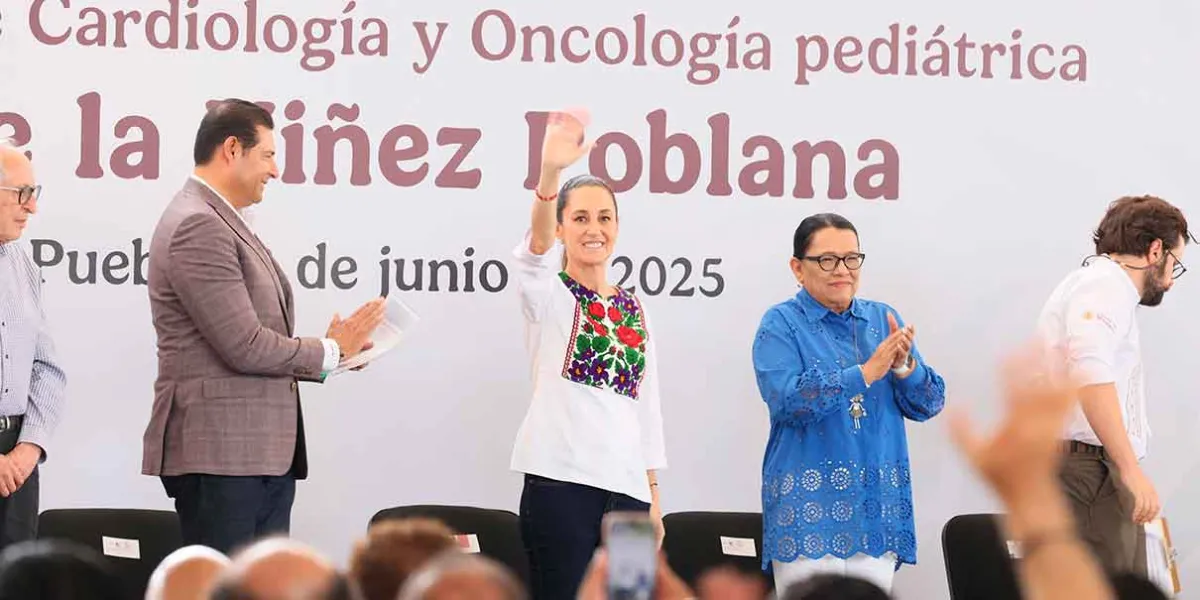 Claudia Sheinbaum inaugura torres médicas en el Hospital de la Niñez Poblana