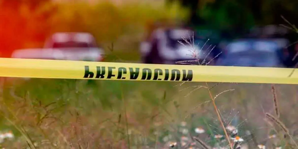 En Zacatlán, hallan cadáver decapitado; investigan posible atropellamiento