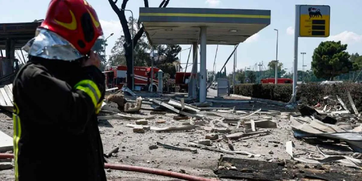 VIDEO. Explosión de gasolinera sacude barrio Prenestino en Roma: 45 heridos y devastación generalizada
