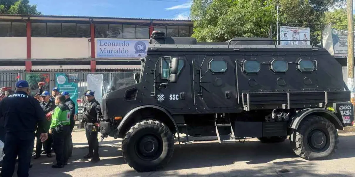 Hombre reclama despido, toma rehén y es abatido por la policía en la CDMX