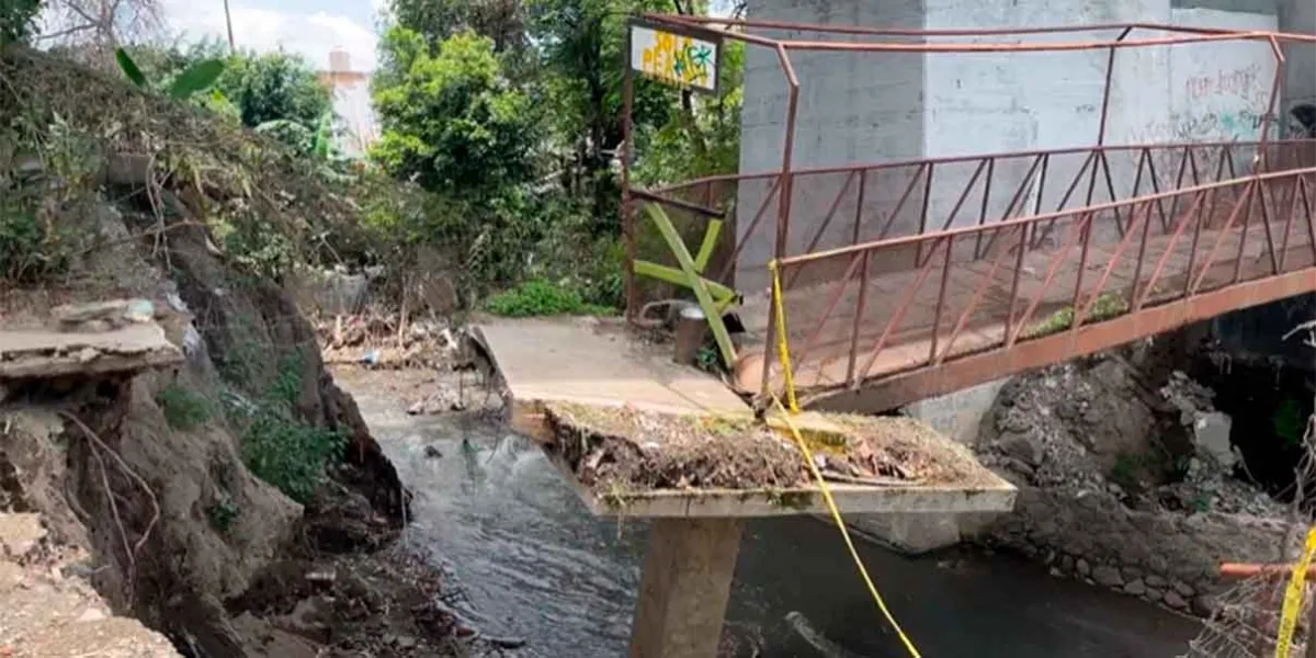 Atlixco analiza nuevo puente peatonal tras colapso en barranca Cantarranas