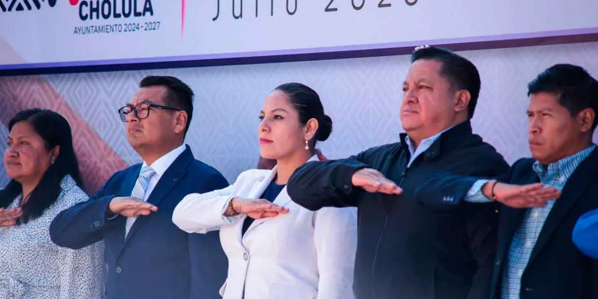 Reafirma Lupita Cuautle valores cívicos y de legalidad en ceremonia