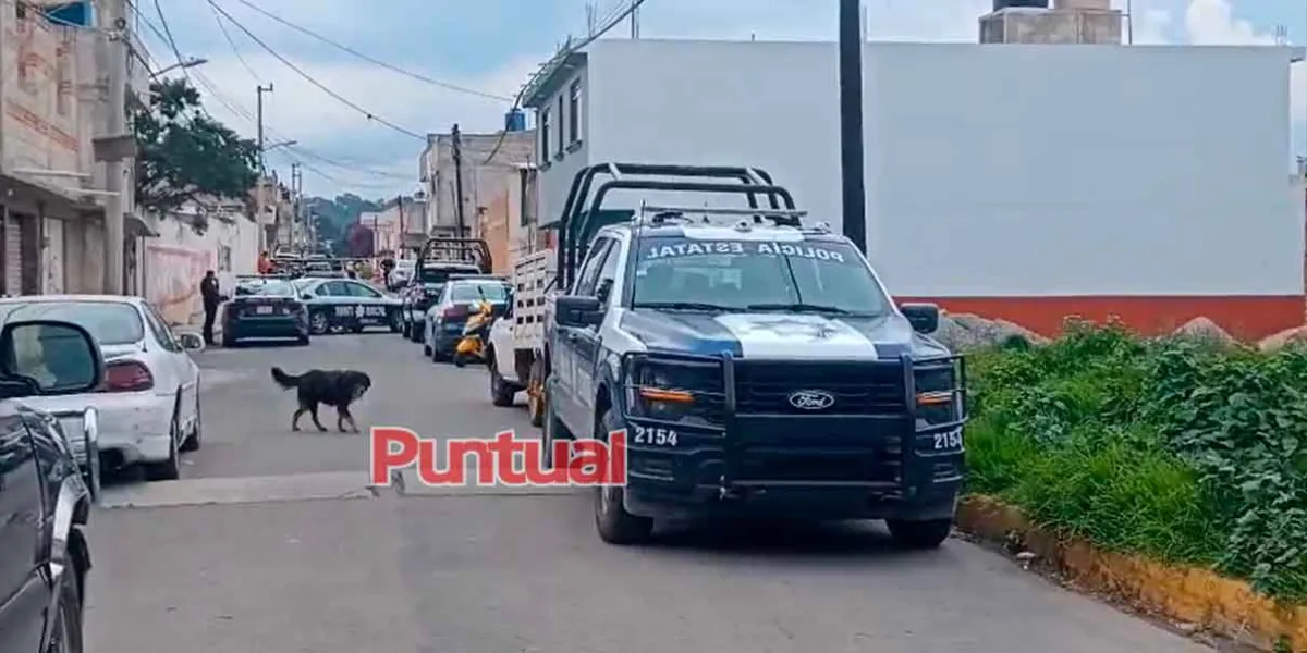 Ejecutan a hombre en calles de San Martín Texmelucan; intentó huir de sus agresores