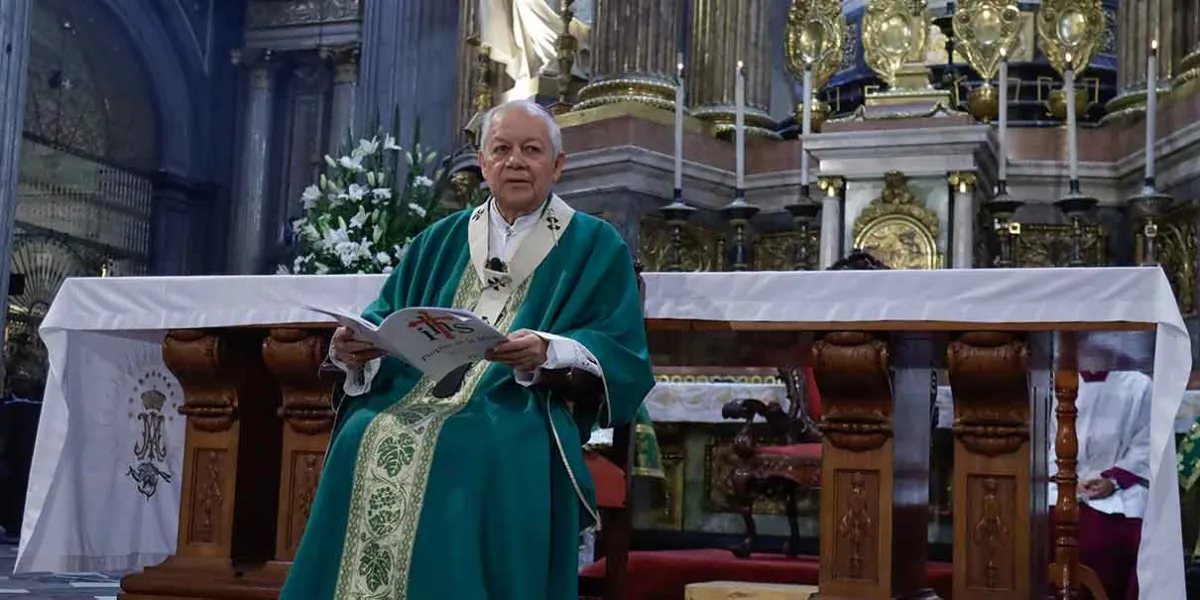  Arzobispo de Puebla llama a la paz y recuerda a víctimas de violencia en homilía dominical