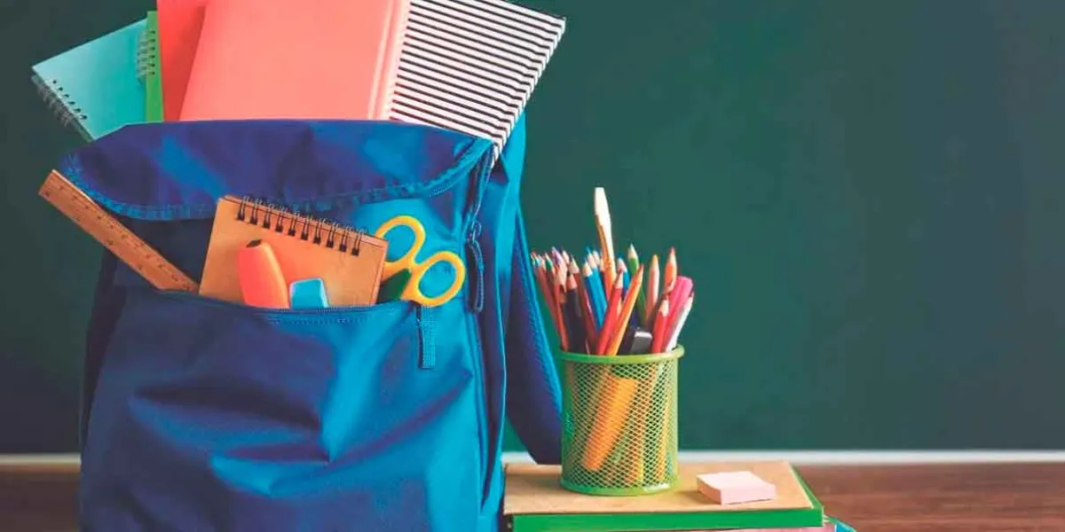 La SEP presenta la lista básica para secundaria 2025-2026