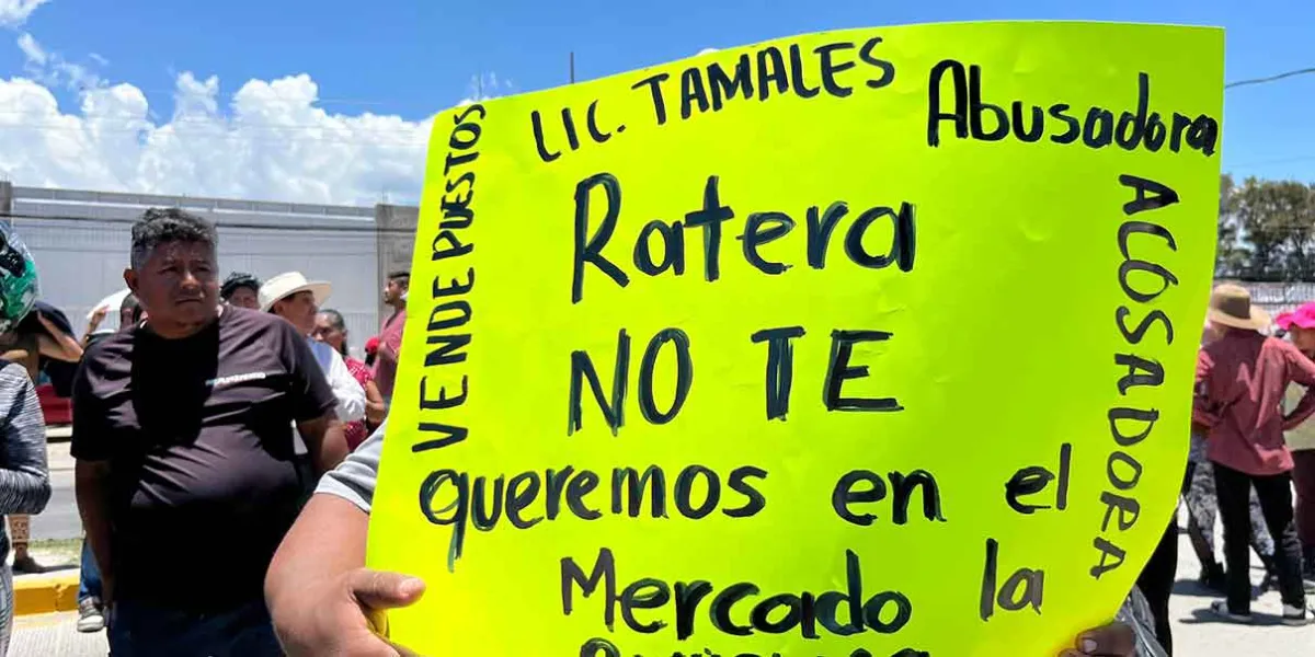 Bloquean caseta en Tehuacán por conflicto en Mercado La Purísima