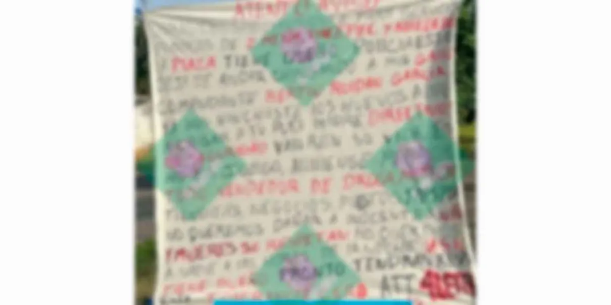 Alerta en Metlaltoyuca: colocan manta con amenazas contra autoridades en Puebla