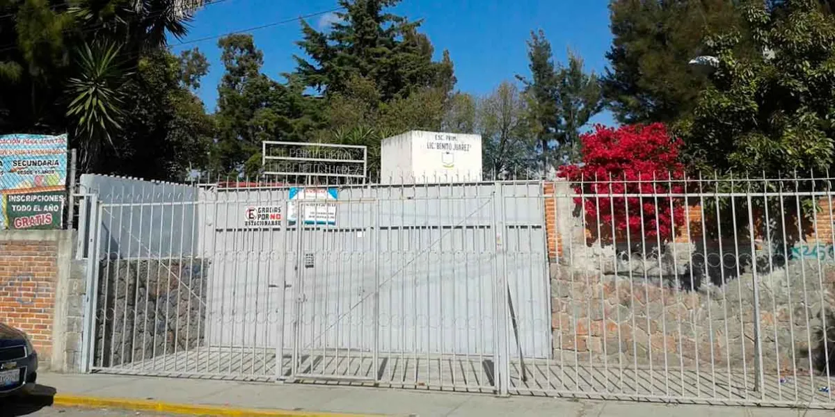 Controversia en primaria Benito Juárez: cuotas y malas condiciones preocupan a padres en Las Cuartillas