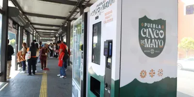 Ningún usuario puede comer dentro del transporte RUTA