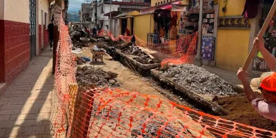 Rehabilitan sistema de agua potable en el centro de Huauchinango
