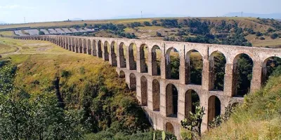 Arcos del Sitio: el acueducto gigante colonial que sorprende a todo viajero en el Estado de México