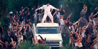 Bad Bunny hace historia en el Medio Tiempo del Super Bowl 2026 con un show político, latino y en español