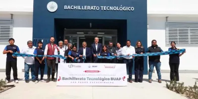 Encabeza Pepe Chedraui inauguración del Bachillerato Tecnológico BUAP