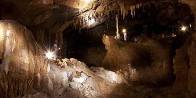 Explora Las Grutas Karmidas, en Zapotitlán de Méndez, Puebla, un mundo subterráneo