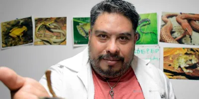 Investigador BUAP descubre una nueva especie de serpiente endémica de Puebla: Yakacoatl tlalli