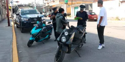 SSCYPC de Cuautlancingo sanciona a motociclistas sin licencia ni casco
