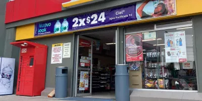 Detienen en Tehuacán a dos hombres que intentaron incendiar tienda OXXO