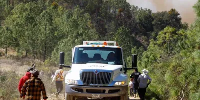 Tras casi 24 horas, logran controlar incendio en Vicente Guerrero en Puebla