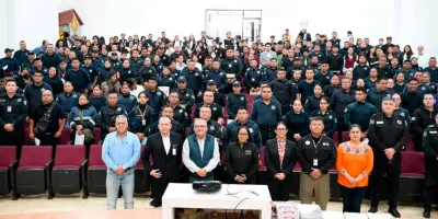  Policías y alumnos de Huauchinango recibieron capacitación en seguridad 