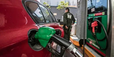 Hacienda eleva estímulos al diésel y gasolina para frenar aumento de precios