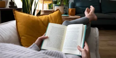 La ciencia confirma que leer libros mejora la memoria y la salud mental