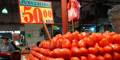 Precio del jitomate supera los 50 pesos en México: aranceles de Trump impactan el mercado