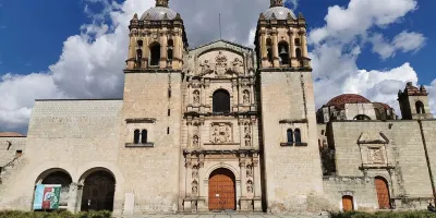Sumérgete en la historia barroca de Oaxaca con el Templo de Santo Domingo de Guzmán