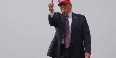 Trump promete venganza tras bajas militares y lanza ultimátum a la Guardia Revolucionaria