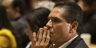 Acusan que Silvano Aureoles escapó con apoyo del CJNG; Interpol activa alerta internacional
