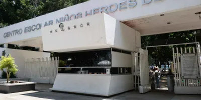 Refuerzan seguridad en el CENHCH con detectores de metales tras alerta estudiantil