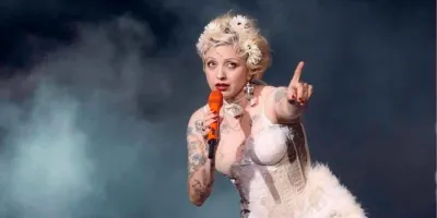 Mon Laferte presenta su nuevo show “Femme Fatale 2026”