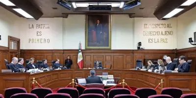 La vieja Corte concedió "licencias doradas" a 49 funcionarios de alto nivel