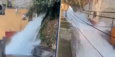Impactante MEGAFUGA de agua en CDMX: arrastra vehículos y daña viviendas