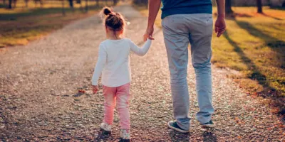 Sería retroactivo el pago que enfrentarían los padres ausentes "al volver" 