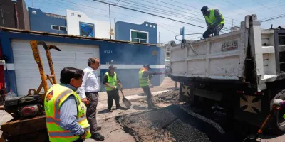 Supervisa Pepe Chedraui campaña de bacheo en San José Mayorazgo