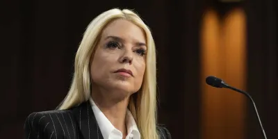 Trump releva a Pam Bondi como fiscal general de Estados Unidos
