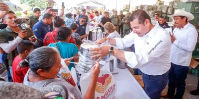 Con Tianguis del Bienestar, gobierno Federal y Estatal regresa al pueblo lo robado