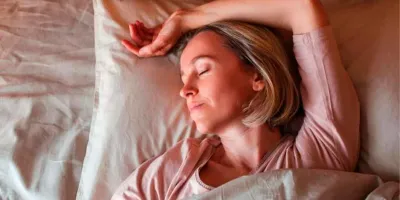Científicos descubren cuántas horas debes dormir para retrasar el envejecimiento