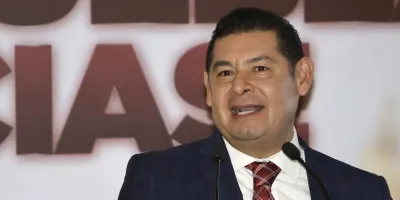 Funcionarios estatales podrán participar en elecciones 2027, dice Armenta